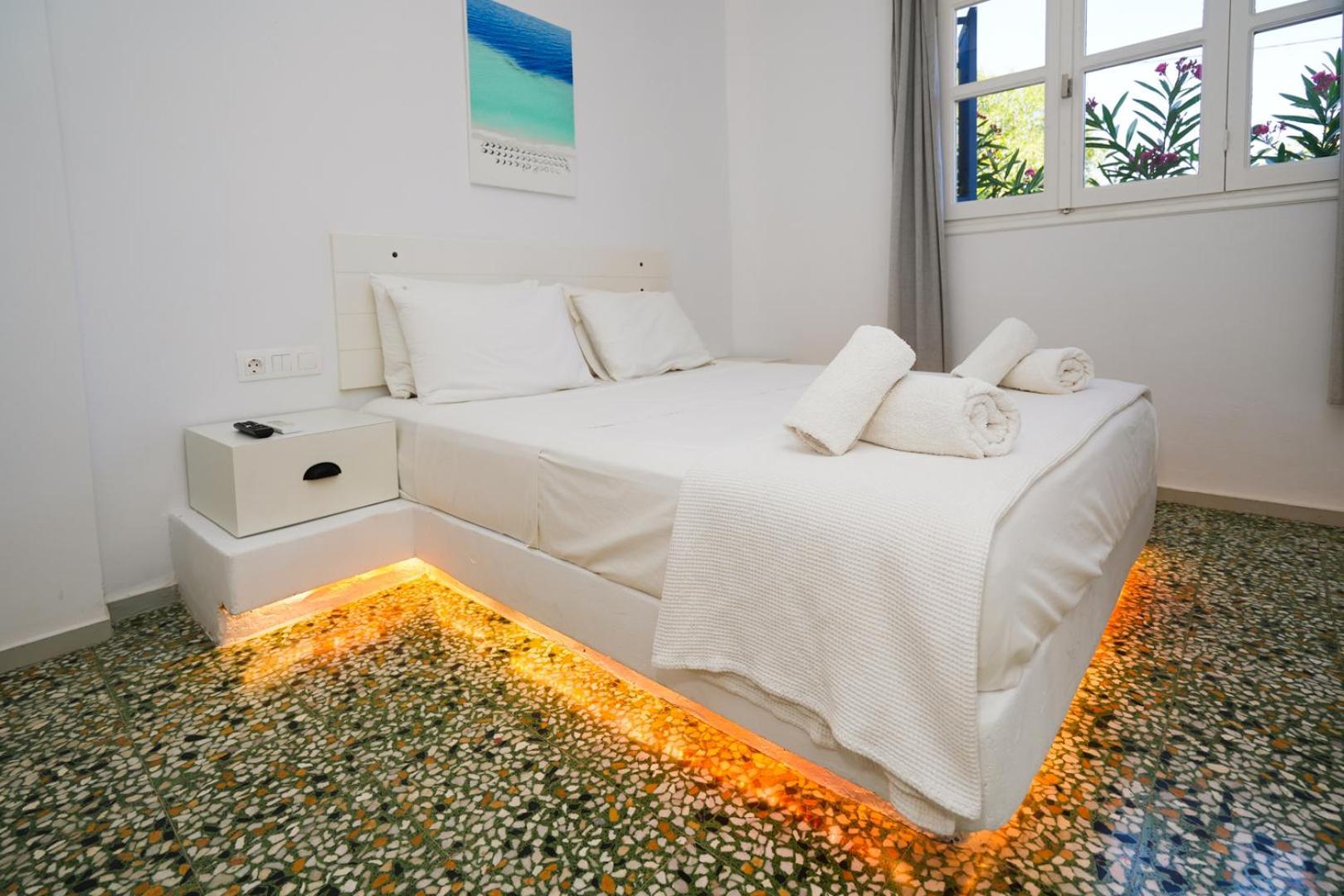 Esmeralda Apartments Аполония Екстериор снимка